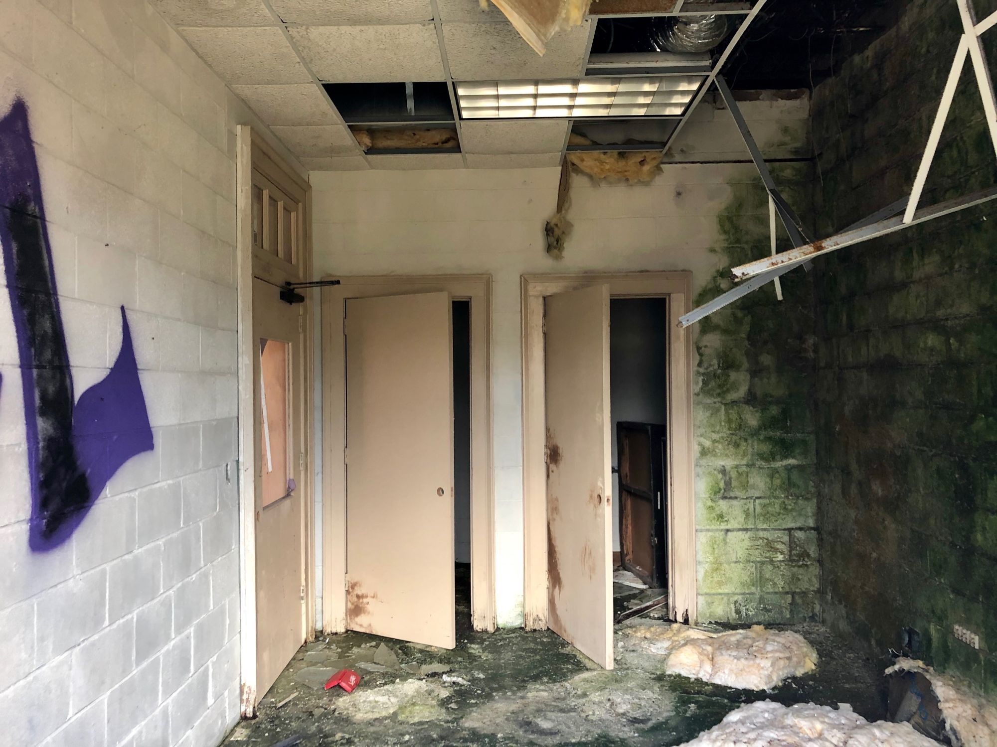 office-vacated-05